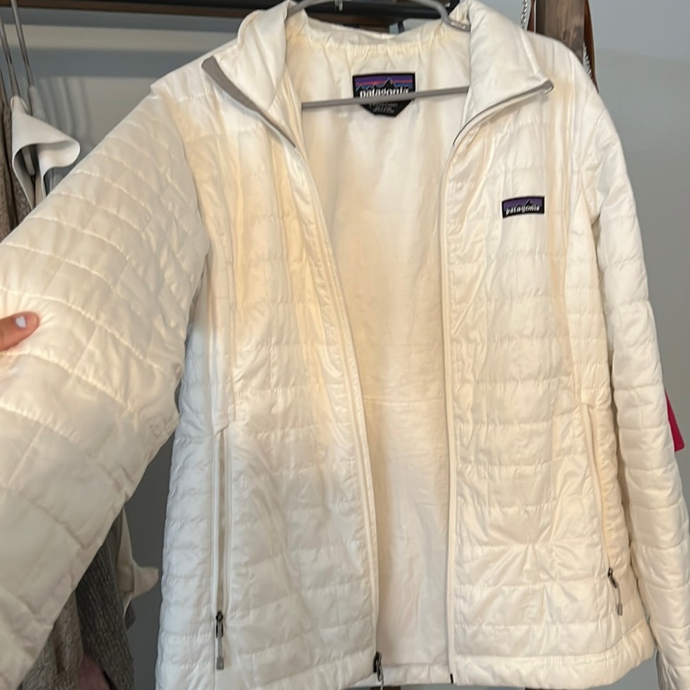 womens white patagonia puffer jacket size large